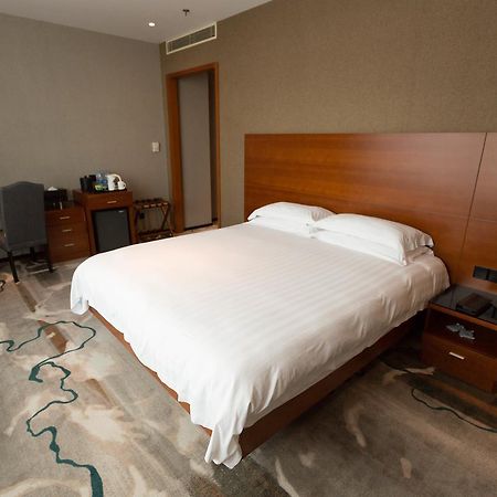 Radiance Hotel Shanghai Buitenkant foto