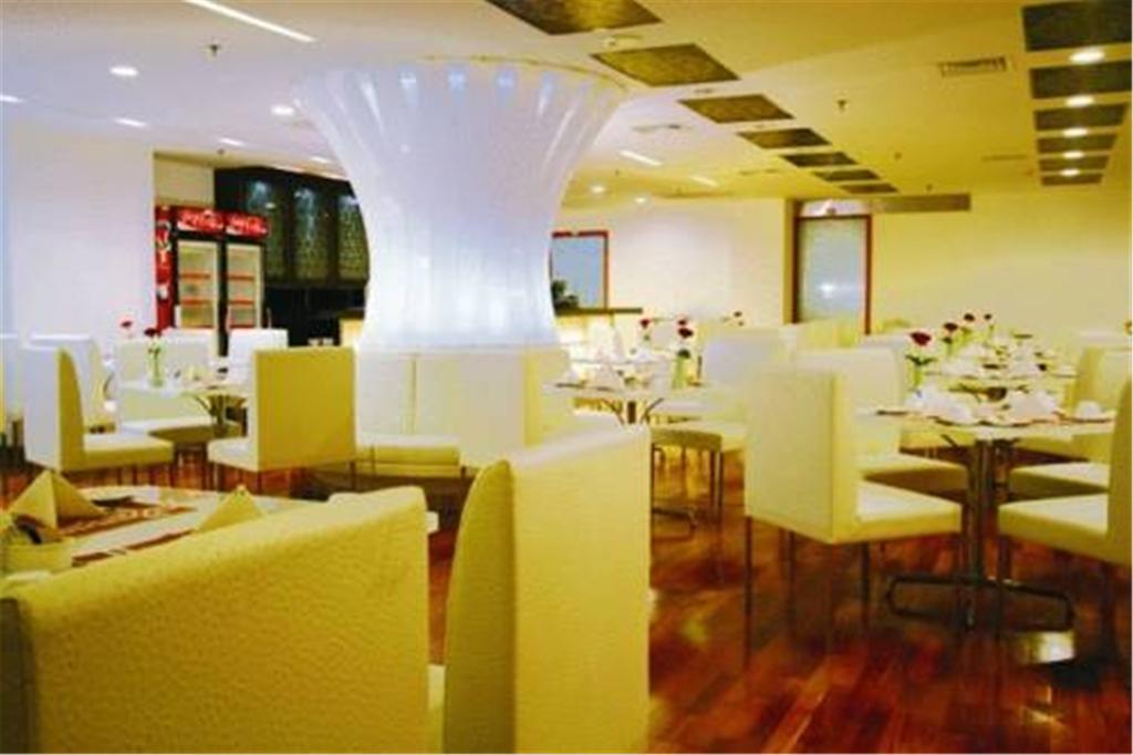 Radiance Hotel Shanghai Buitenkant foto
