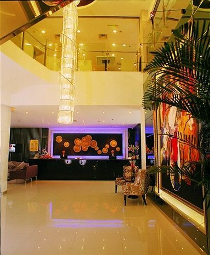 Radiance Hotel Shanghai Buitenkant foto