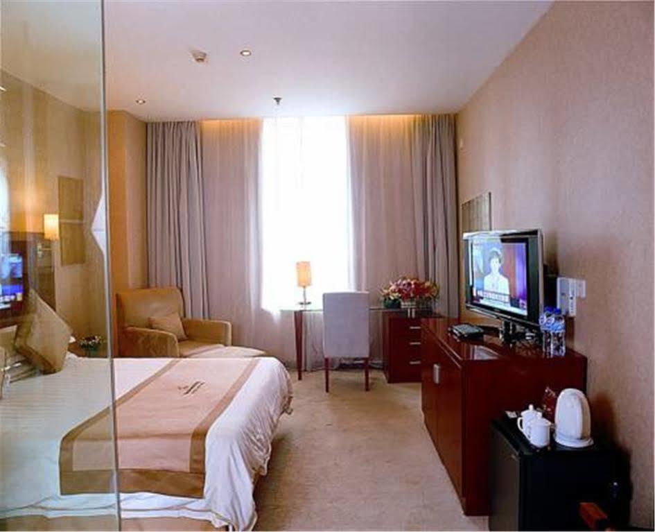 Radiance Hotel Shanghai Buitenkant foto